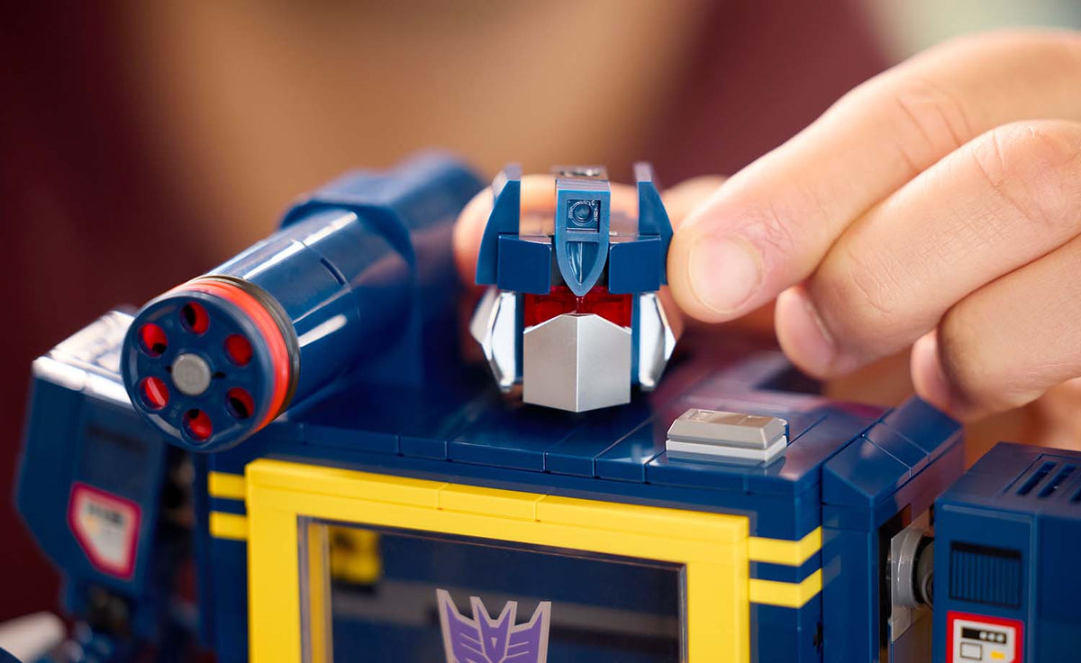 LEGO ICONS Transformers: Soundwave 10358