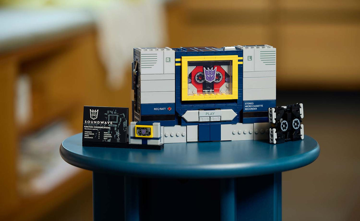 LEGO ICONS Transformers: Soundwave 10358