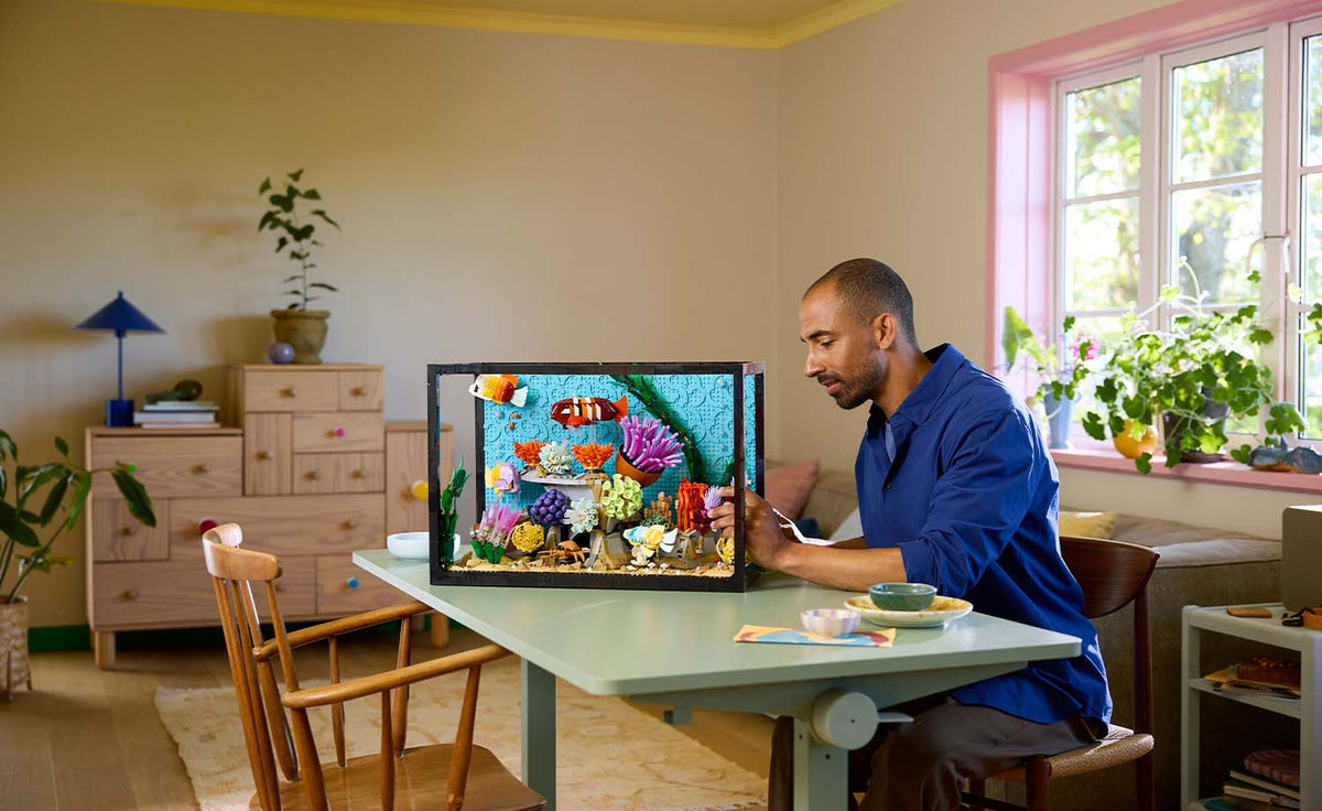 LEGO ICONS Tropical Aquarium 10366
