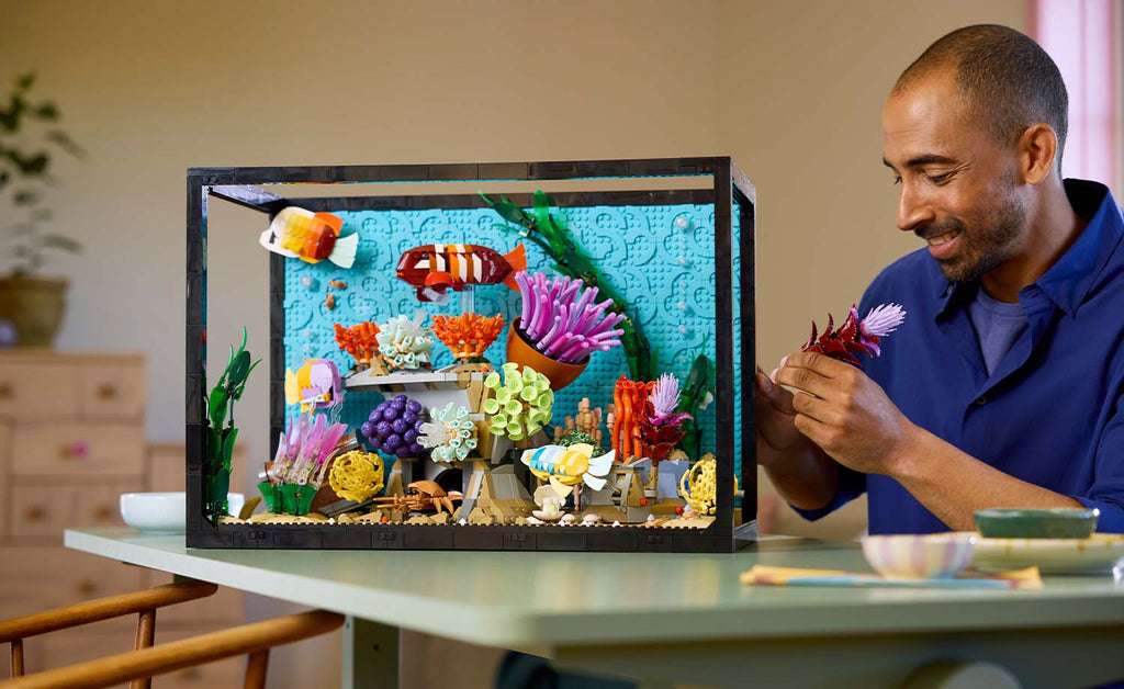 LEGO ICONS Tropical Aquarium 10366