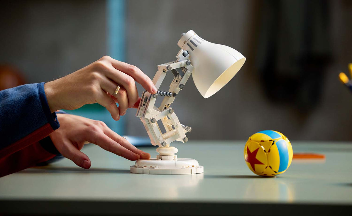 LEGO Ideas Disney Pixar Luxo Jr. 21357