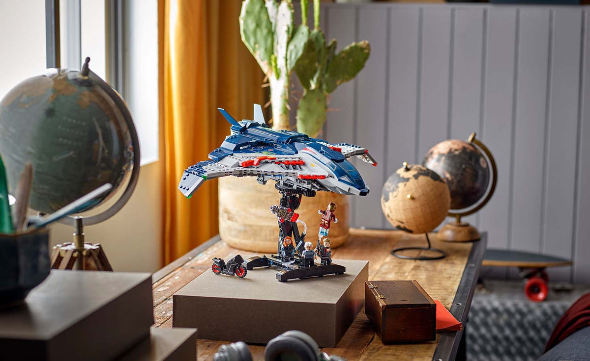 LEGO Marvel Avengers: Age of Ultron Quinjet 76325