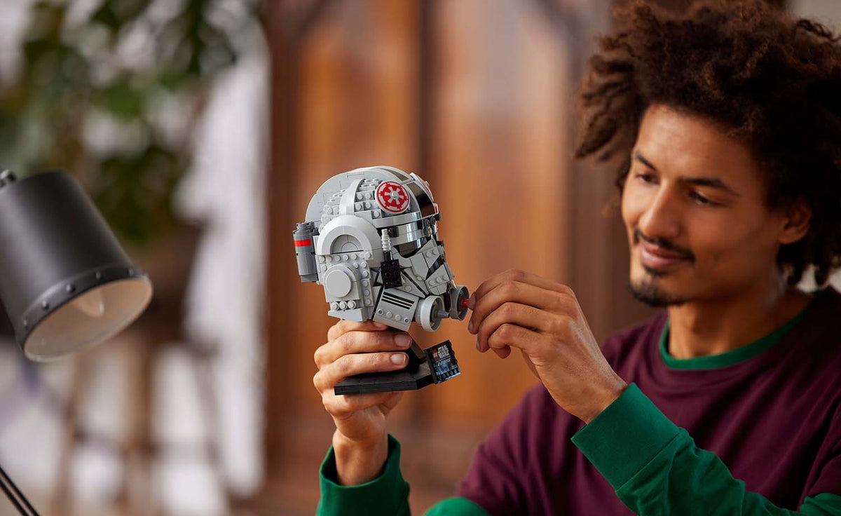 LEGO Star Wars AT-AT Driver Helmet 75429