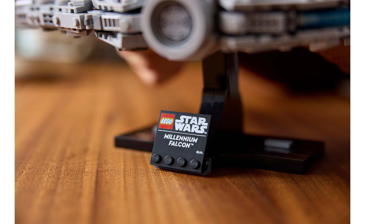 LEGO Star Wars Millennium Falcon 75375