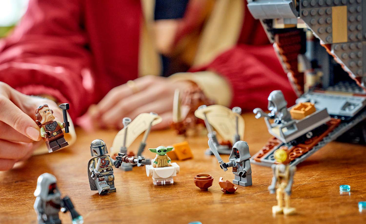 LEGO Star Wars Offworld Sandcrawler and Mudhorn 75453
