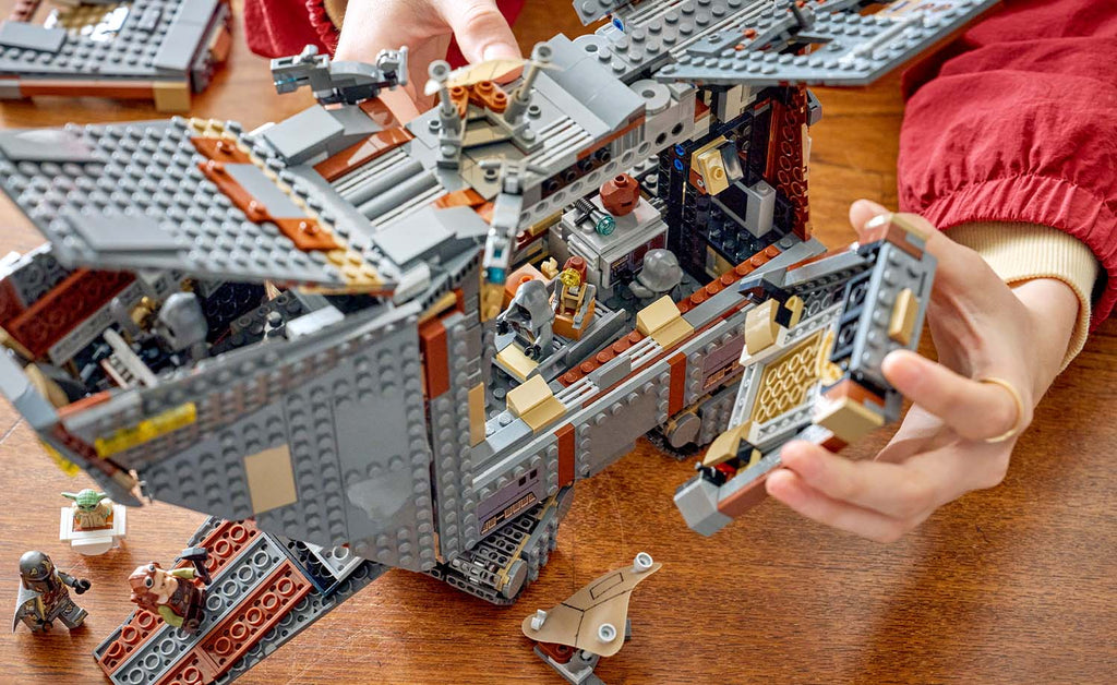 LEGO Star Wars Offworld Sandcrawler and Mudhorn 75453