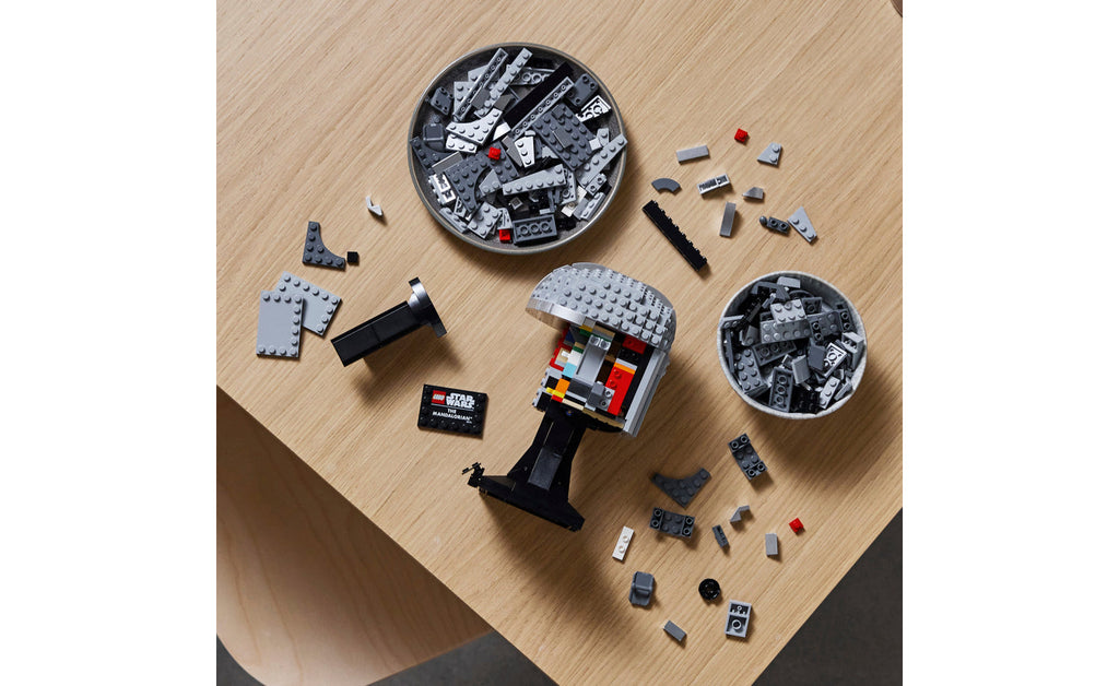 LEGO Star Wars The Mandalorian Helmet 75328