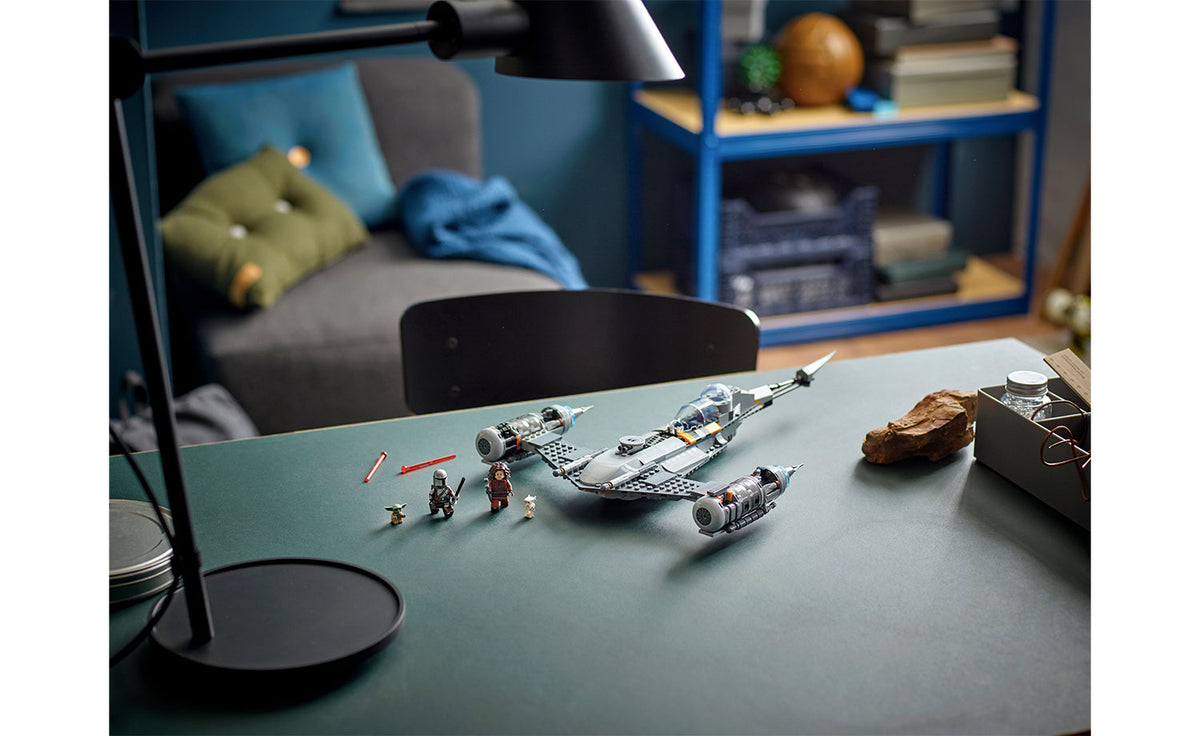 LEGO Star Wars The Mandalorian's N-1 Starfighter 75325