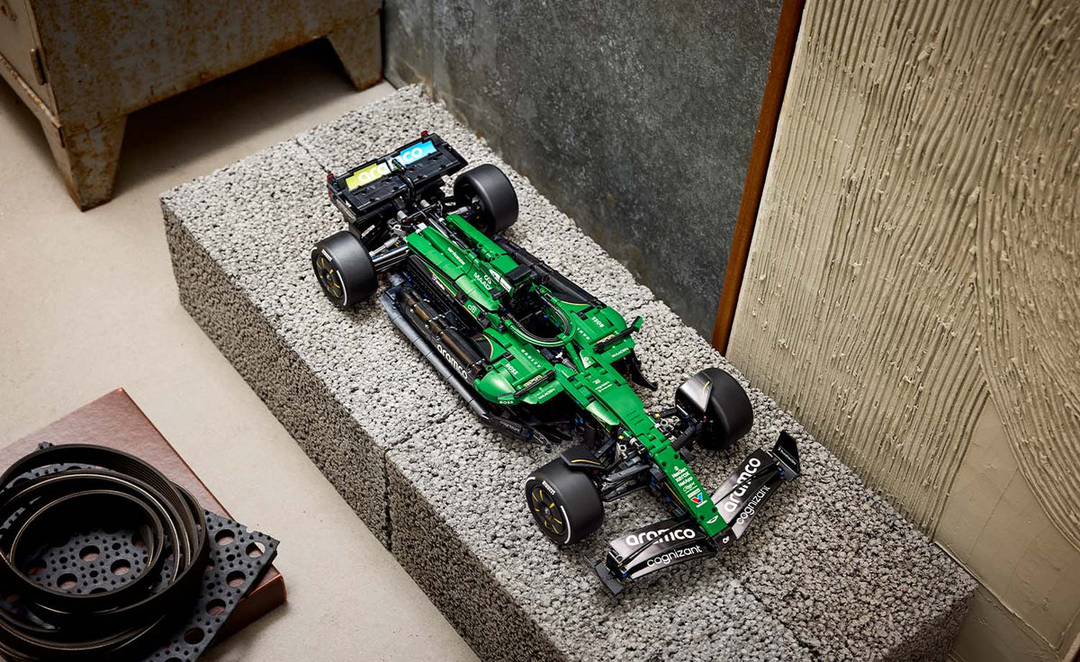 LEGO Technic Aston Martin Aramco AMR25 F1 Car 42240