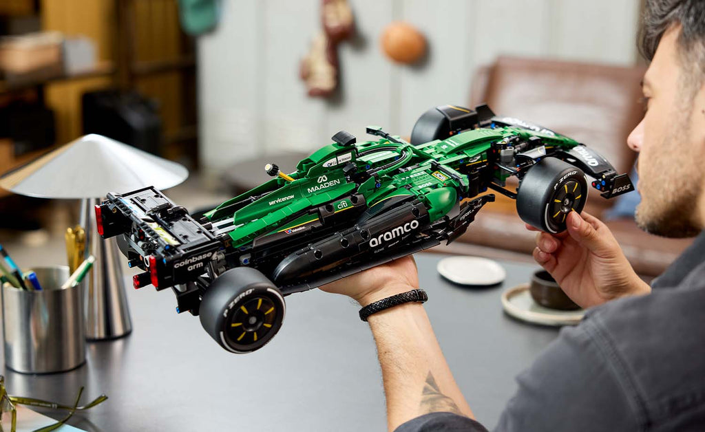 LEGO Technic Aston Martin Aramco AMR25 F1 Car 42240