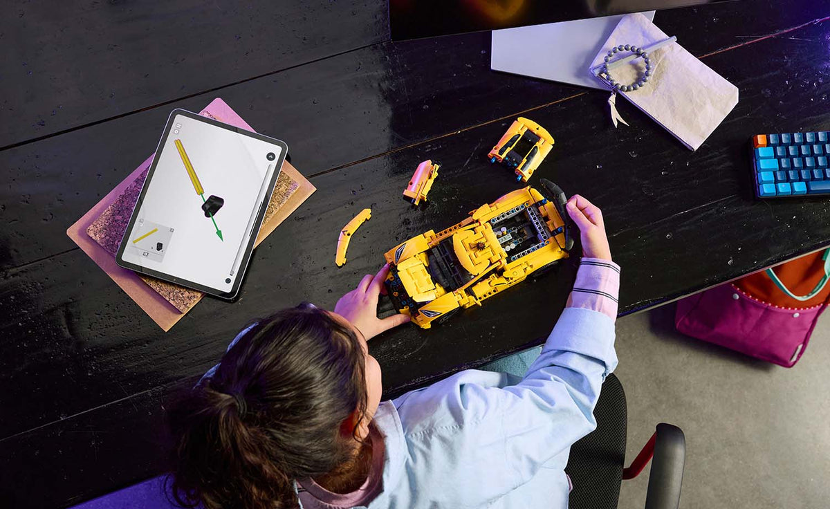 LEGO Technic Chevrolet Corvette Stingray 42205