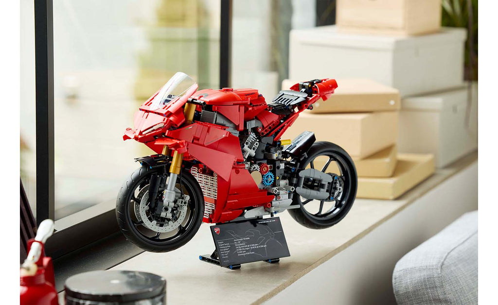 LEGO Technic Ducati Panigale V4 S Motorcycle 42202