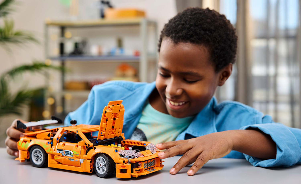 LEGO Technic Fast and Furious Toyota Supra MK4 42204