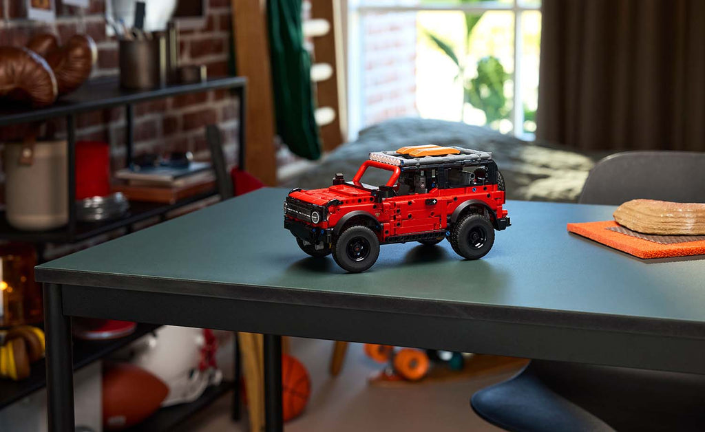 LEGO Technic Ford Bronco SUV 42213