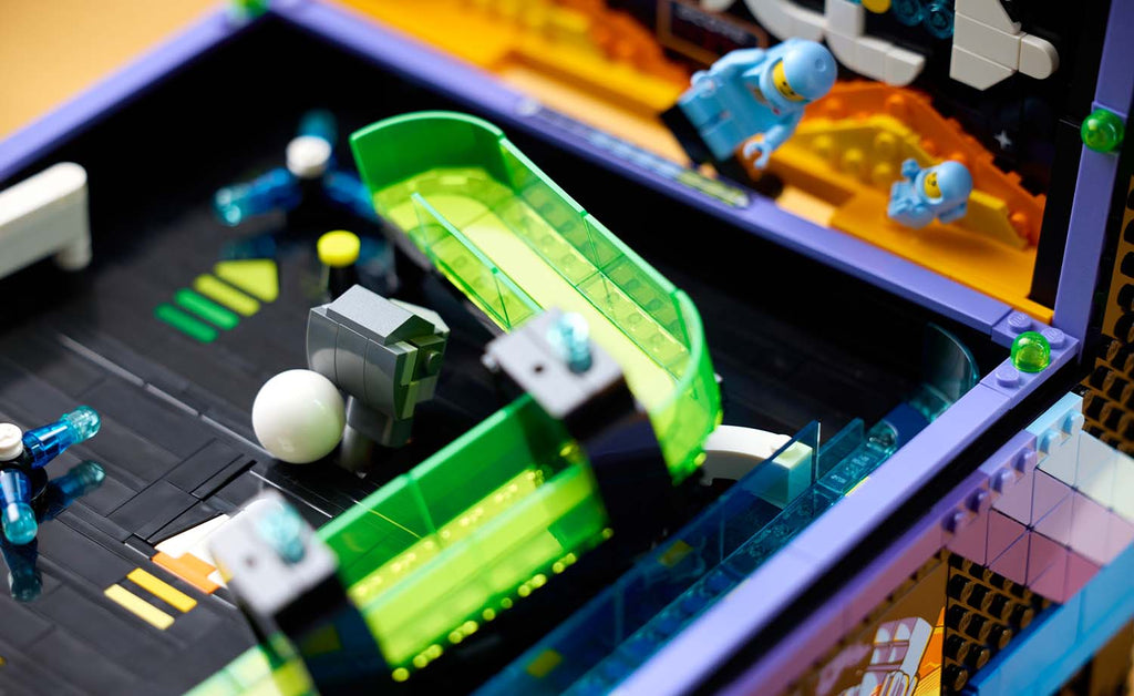 LEGO ICONS Arcade Pinball Machine 11374