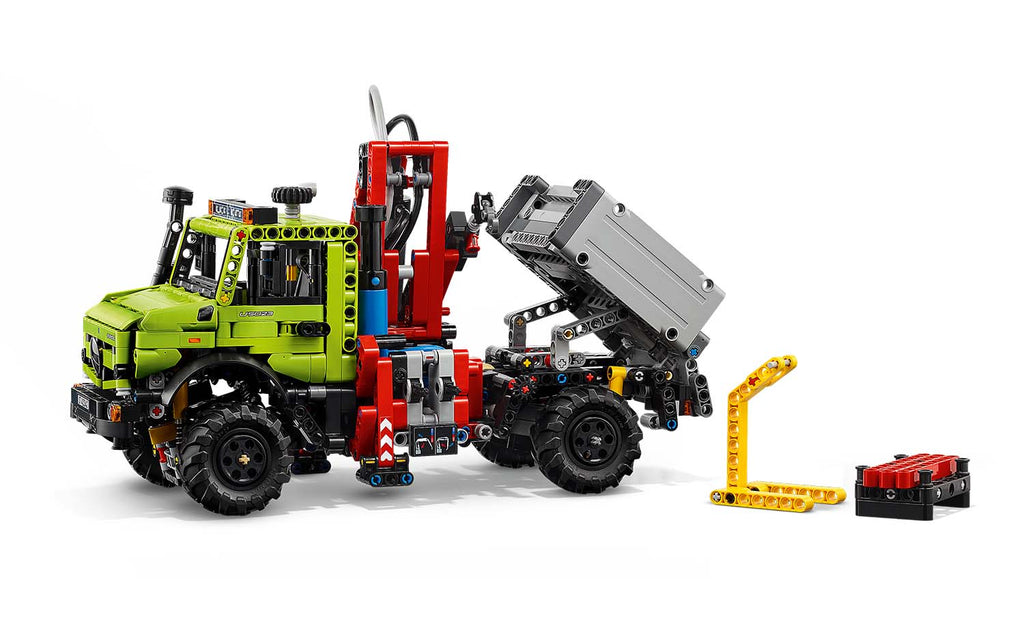 LEGO Technic Mercedes-Benz Unimog U 5023 with Crane 42242