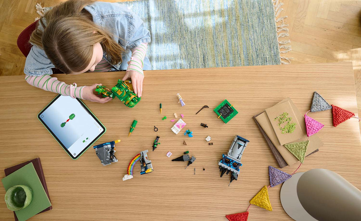 LEGO Wicked Emerald City & Kiamo Ko Castle 75689