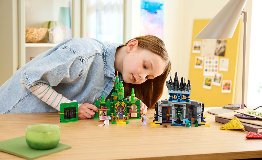 LEGO Wicked Emerald City & Kiamo Ko Castle 75689