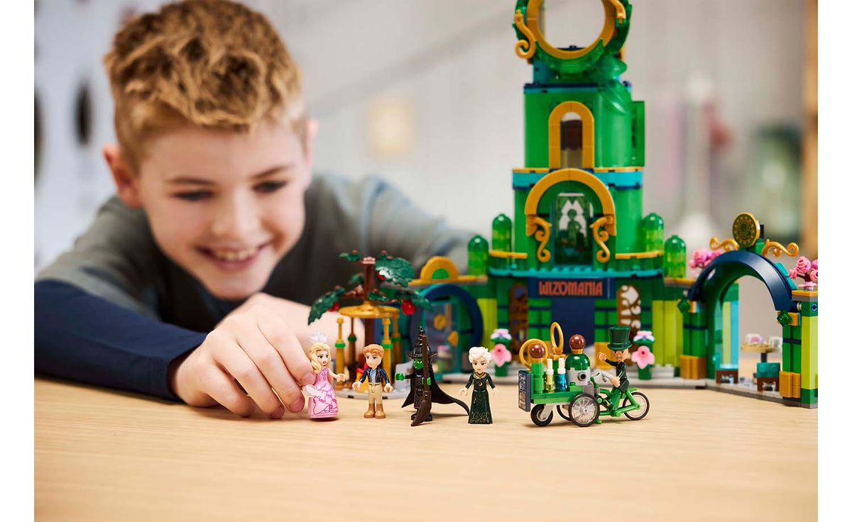 LEGO Wicked Welcome to Emerald City 75684